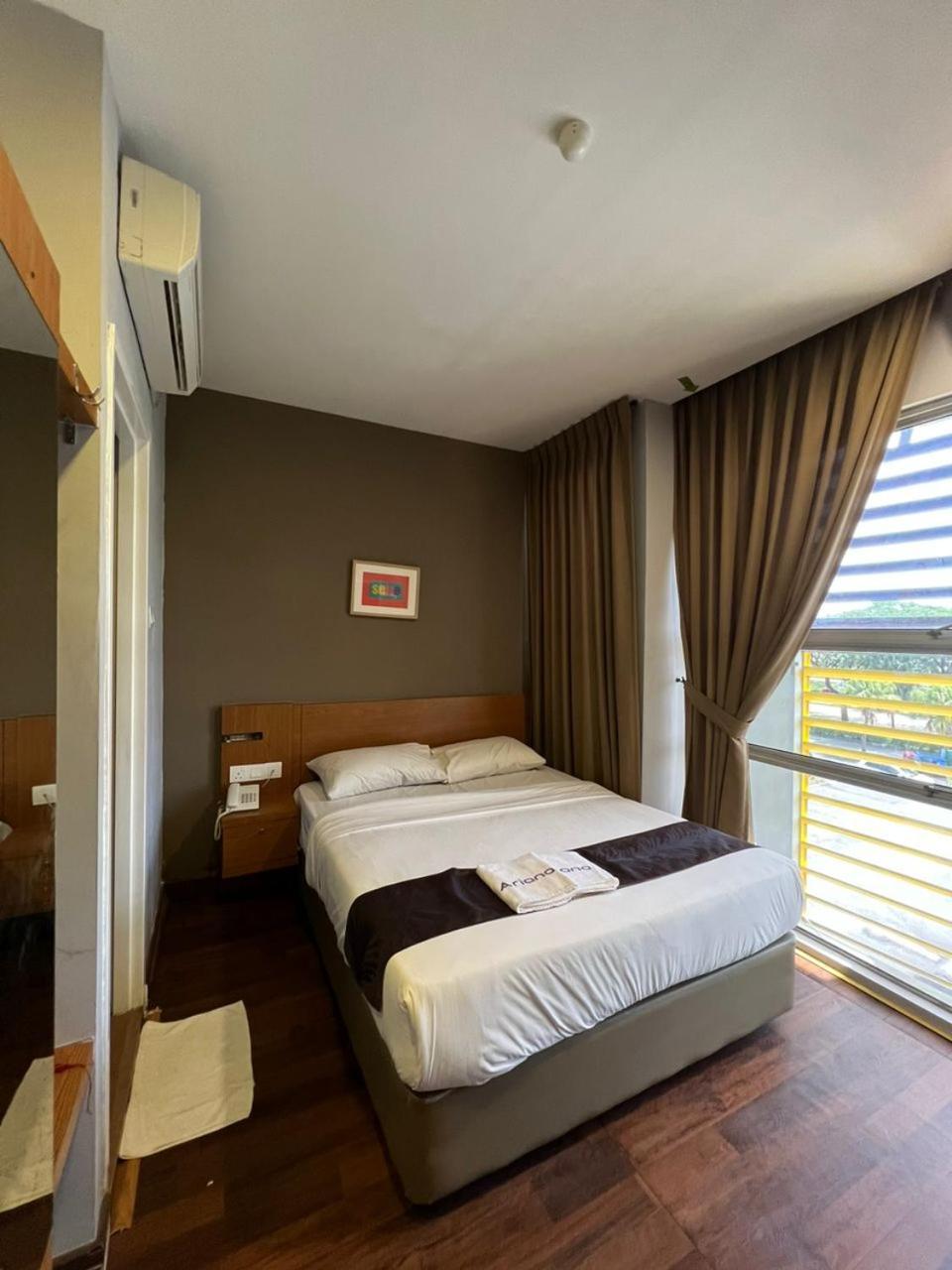 Golden Leaf Boutique Hotel Nusa Idaman Formerly Known As Ariana Hotel Джохор Бахру Екстериор снимка